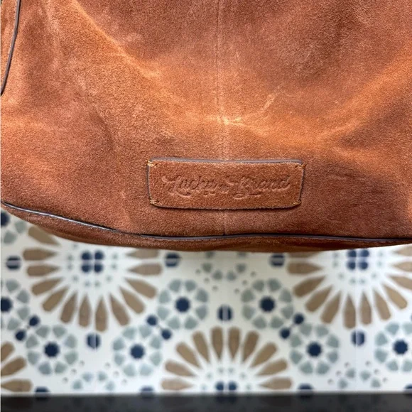Lucky Brand Tan Suede Shoulder Bag, Brand new - Picture 4 of 5